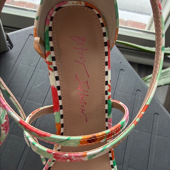Betsy Johnson Floral Strappy Sandals - Picture 2 of 10